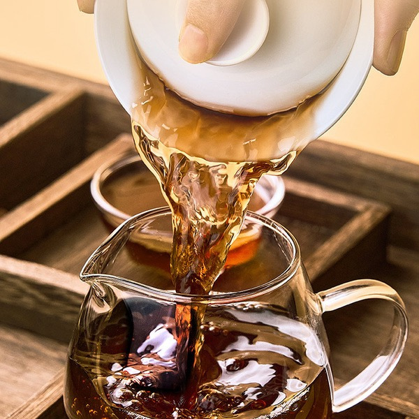澜沧古茶 金马岁月普洱熟茶礼盒680克 详情图 4